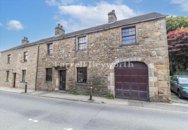 4 bed property, in Station Road, £425,000