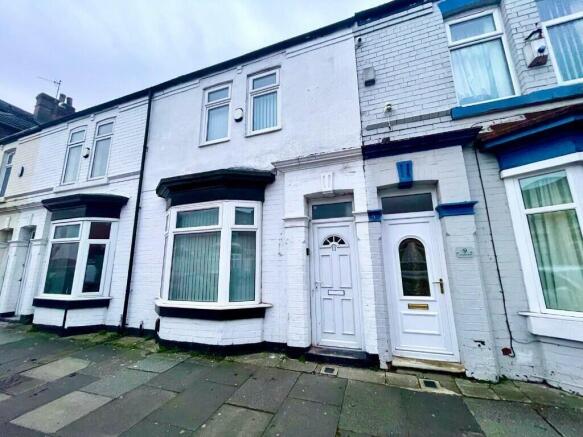 5 bed property, in Abingdon Road, £220,000