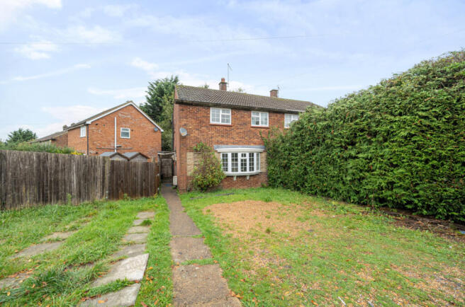 3 bed property, in Homestall, £375,000
