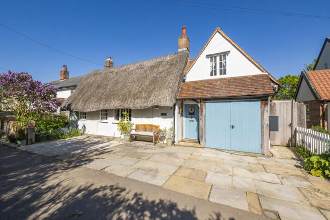 4 bed property, in Great Waldingfield, £525,000