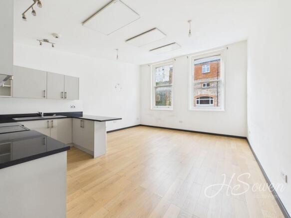 2 bed property, in Fleet Street, £115,000
