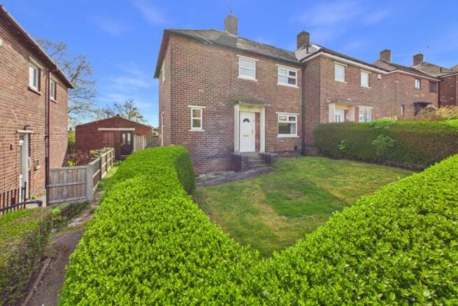 2 bed property, in Thornbridge Rise, £155,000
