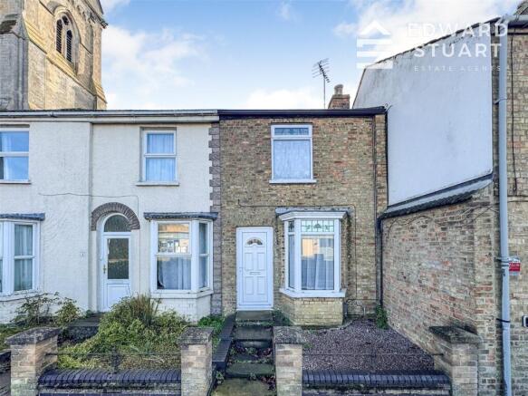 3 bed property, in High Street, £175,000