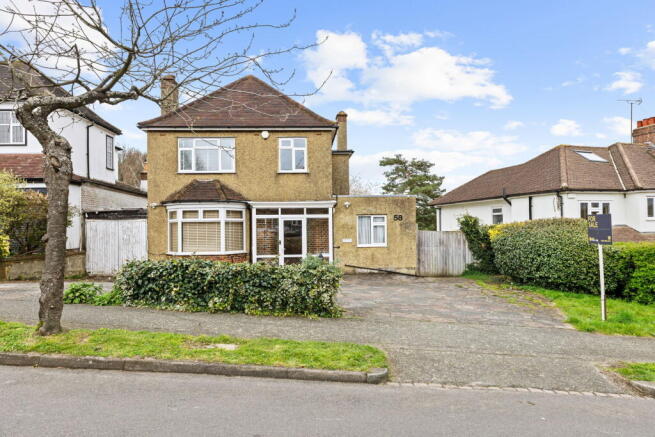 4 bed property, in Onslow Gardens, £795,000