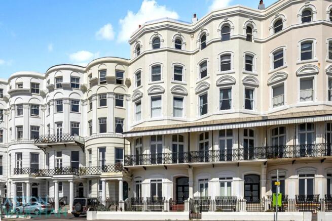 2 bed property, in Marine Parade, £1,000,000