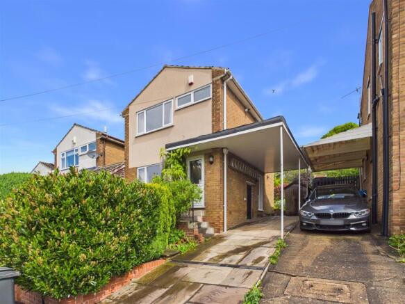 3 bed property, in Moor View Road, £280,000