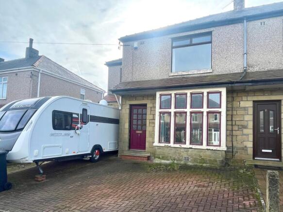 3 bed property, in Newlands Grove, £150,000