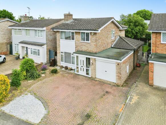 4 bed property, in Newcastle Avenue, £435,000