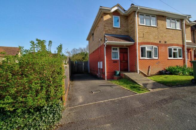 3 bed property, in Downing Avenue, £620,000