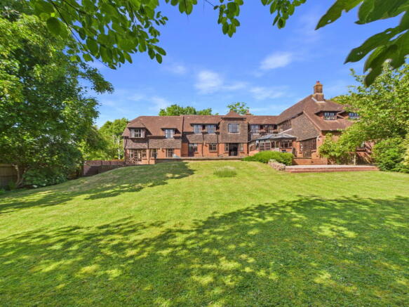 6 bed property, in The Summer House, £1,695,000