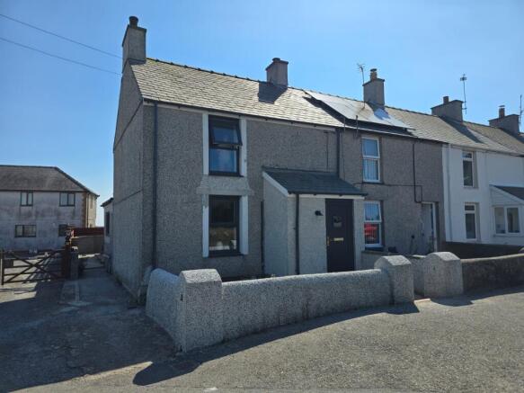 3 bed property, in Glan Y Gors Terrace, £375,000