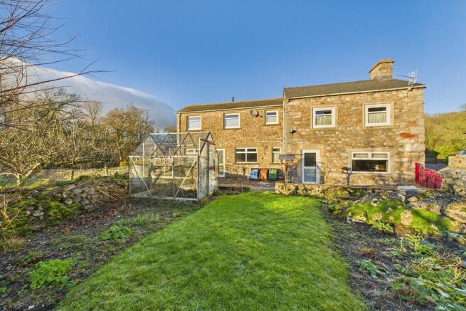 4 bed property, in The Old Cottage, £340,000