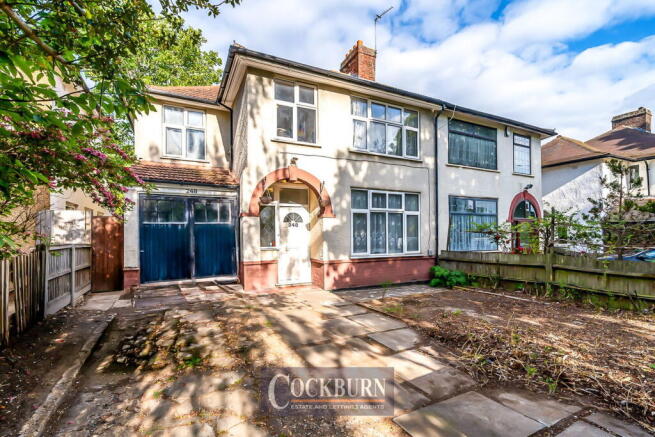 4 bed property, in Avery Hill Road, £700,000