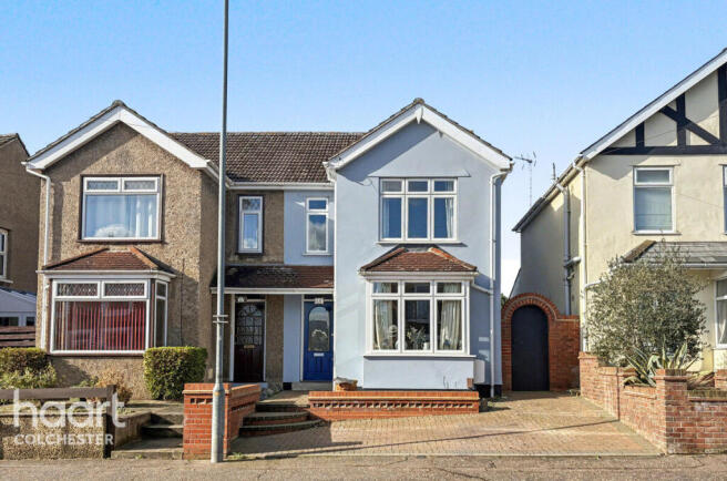 3 bed property, in Bourne Road, £325,000