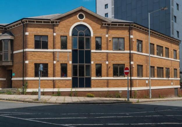 1 bed property, in Apartment 5 L I V, £40,000