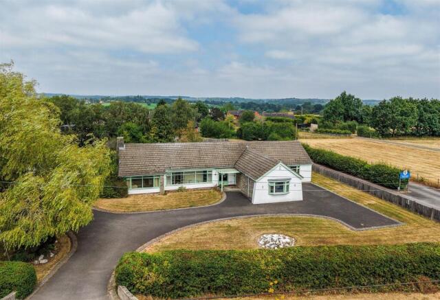 3 bed property, in Greenacres, £875,000