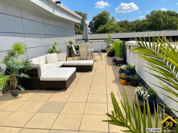 3 bed property, in Eluna Apartment, £845,000