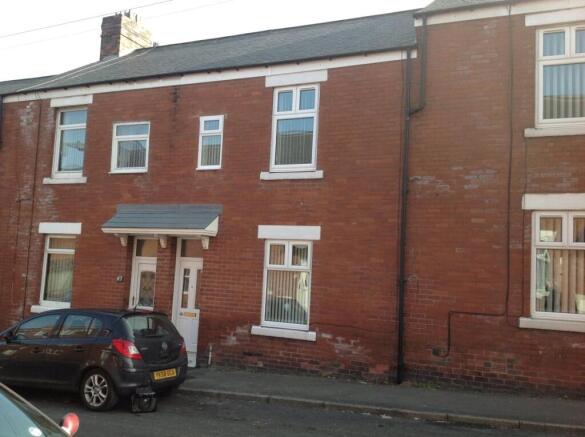 3 bed property, in Stavordale St West, £50,000