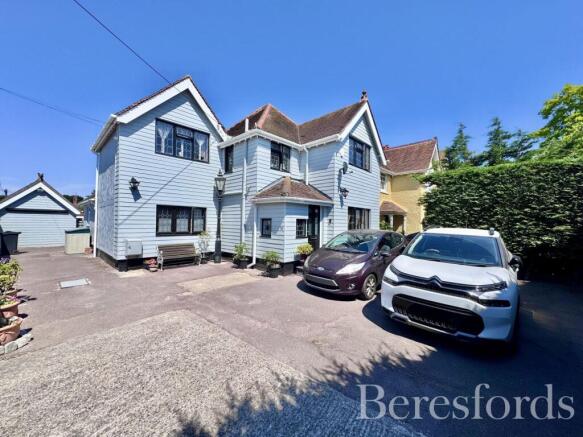 4 bed property, in Frinton Road, £450,000