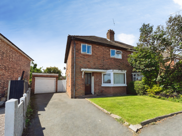 3 bed property, in Monica Road, £255,000