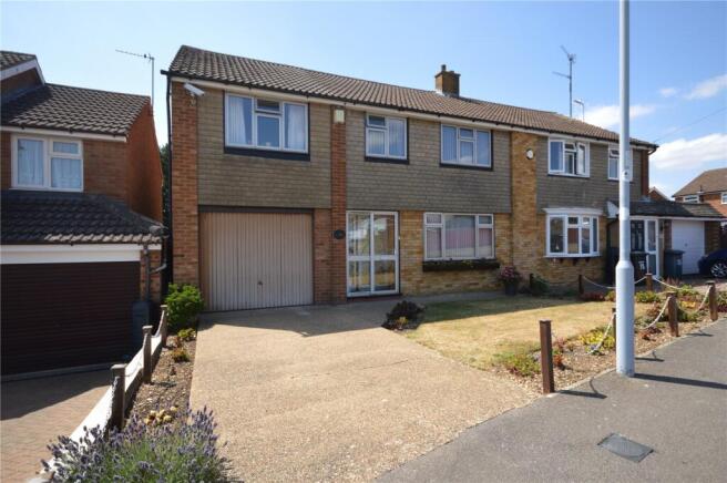 4 bed property, in Watermead Road, £450,000