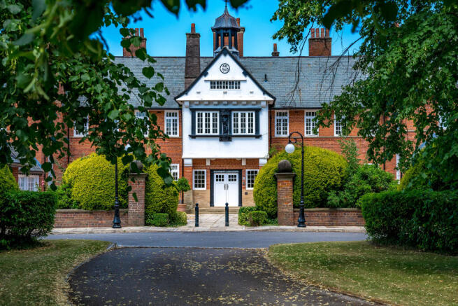 4 bed property, in The Bell Tower, £450,000