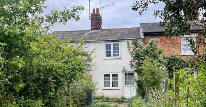 1 bed property, in 2 Post Office Road, £120,000