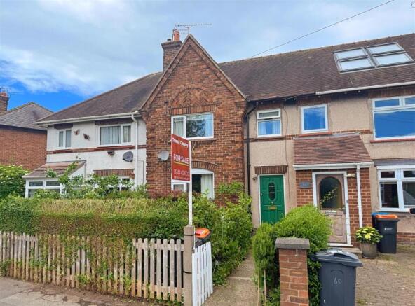 2 bed property, in Beeston View, £269,950