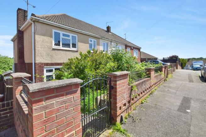 3 bed property, in Mill Lane, £285,000