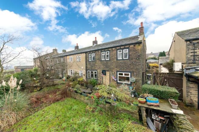 5 bed property, in Toad Hall, £325,000