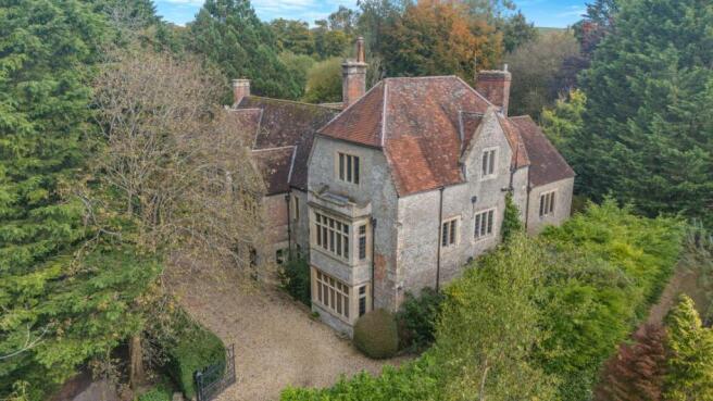 6 bed property, in Grange Lane, £1,700,000