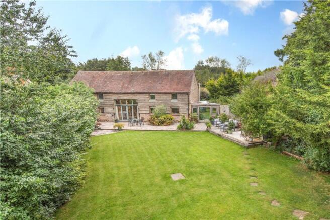 5 bed property, in Old Threshing Barn, £699,950