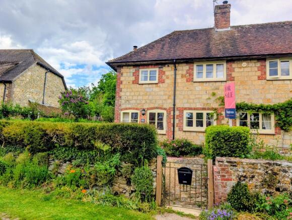 3 bed property, in The Street, £500,000