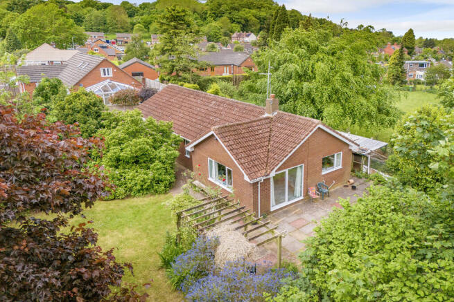 2 bed property, in Moss Road, £500,000