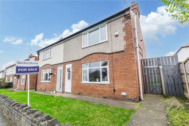 3 bed property, in Mansfield Road, £150,000