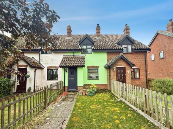 2 bed property, in Green Man Place, £225,000