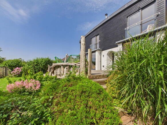 3 bed property, in Jubilee Terrace, £579,000