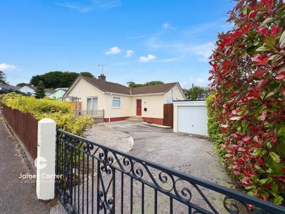 2 bed property, in Antron Way, £335,000