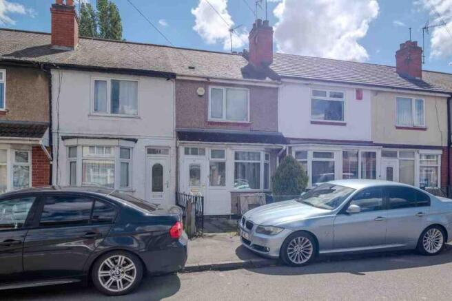 2 bed property, in Arbury Avenue, £155,000