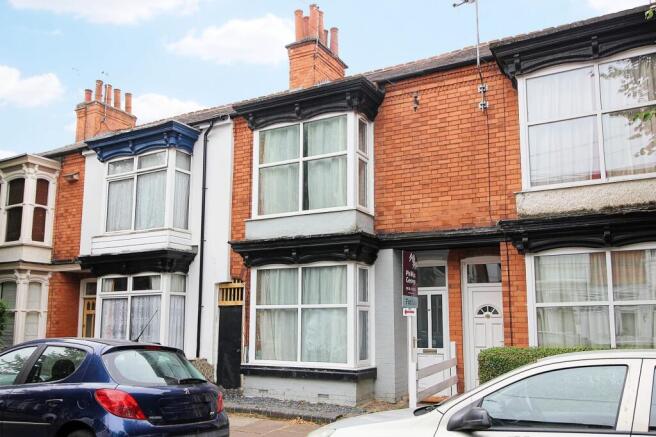 3 bed property, in Eastleigh Road, £200,000