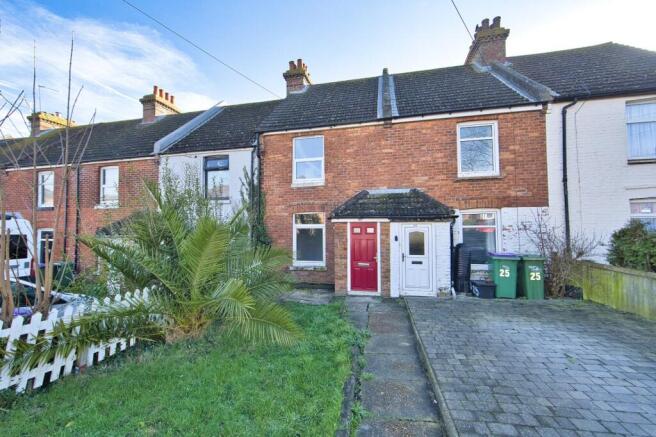 2 bed property, in Stanley Road, £265,000