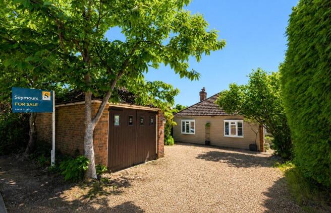 4 bed property, in Fairview Road, £625,000
