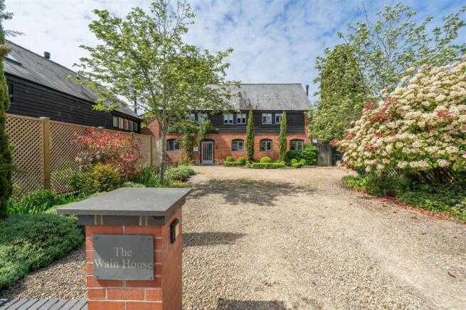 3 bed property, in Ashford Bowdler, £750,000