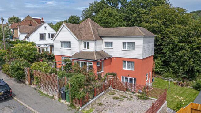 6 bed property, in Upper Glen Road, £649,950