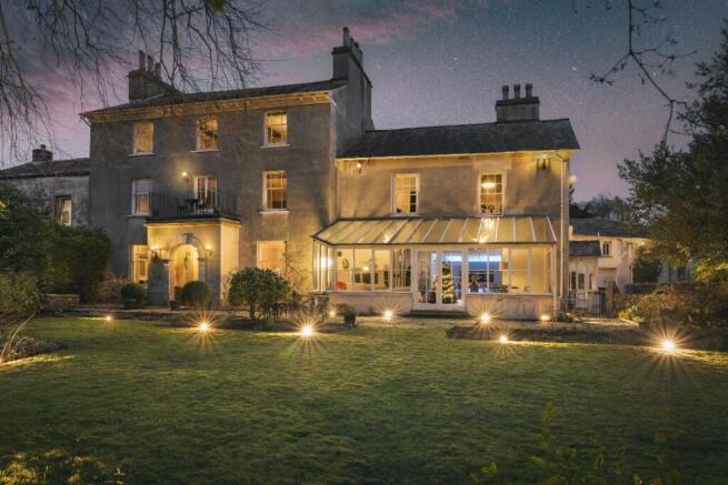 6 bed property, in Mint House, £1,100,000
