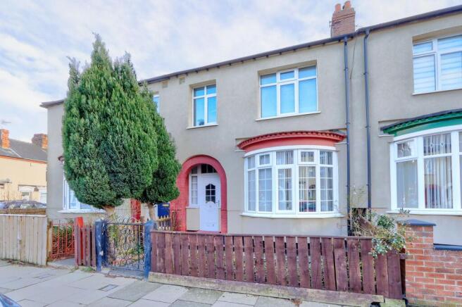 3 bed property, in Osborne Road, £135,000