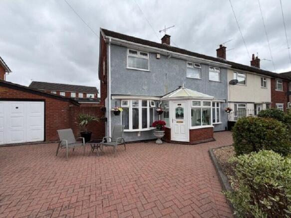 4 bed property, in Birchen Road, £260,000