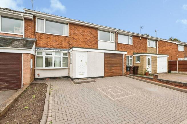 3 bed property, in Arbor Way, £240,000