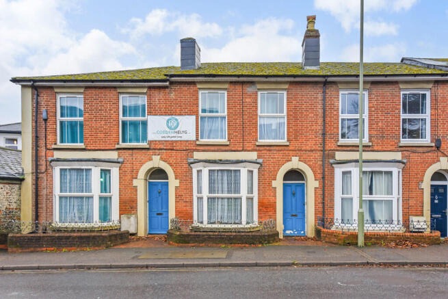 4 bed property, in Romsey Road, £395,000