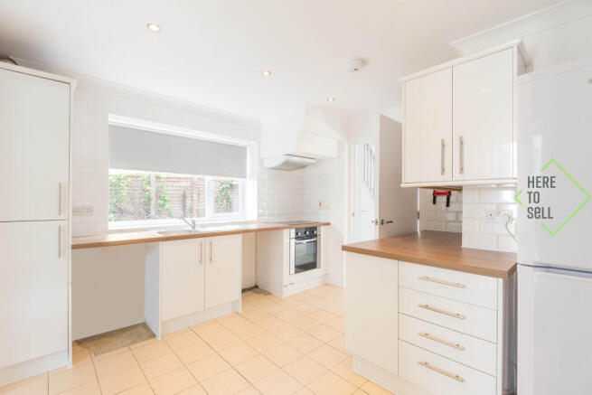 3 bed property, in Eatons Mead, £500,000